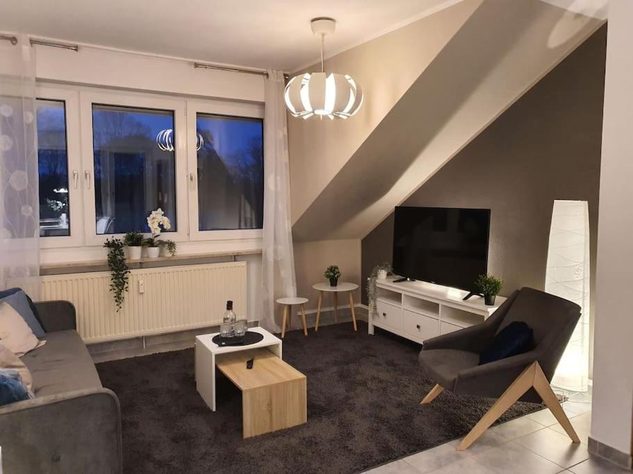 Modernes Und Ruhiges Appartement Mit Loggia مارل المظهر الخارجي الصورة