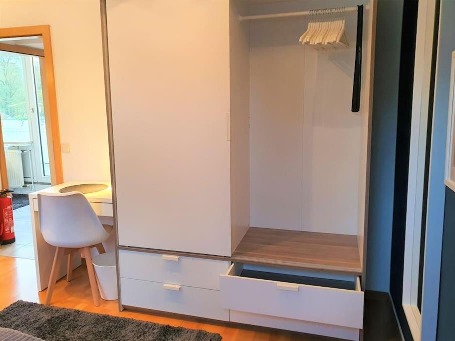 Modernes Und Ruhiges Appartement Mit Loggia مارل المظهر الخارجي الصورة