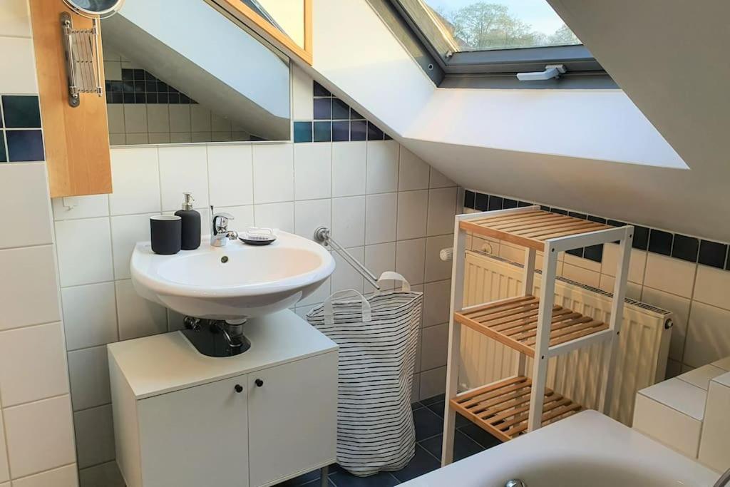 Modernes Und Ruhiges Appartement Mit Loggia مارل المظهر الخارجي الصورة