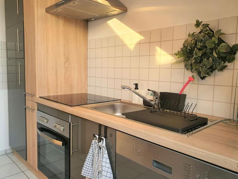 Modernes Und Ruhiges Appartement Mit Loggia مارل المظهر الخارجي الصورة